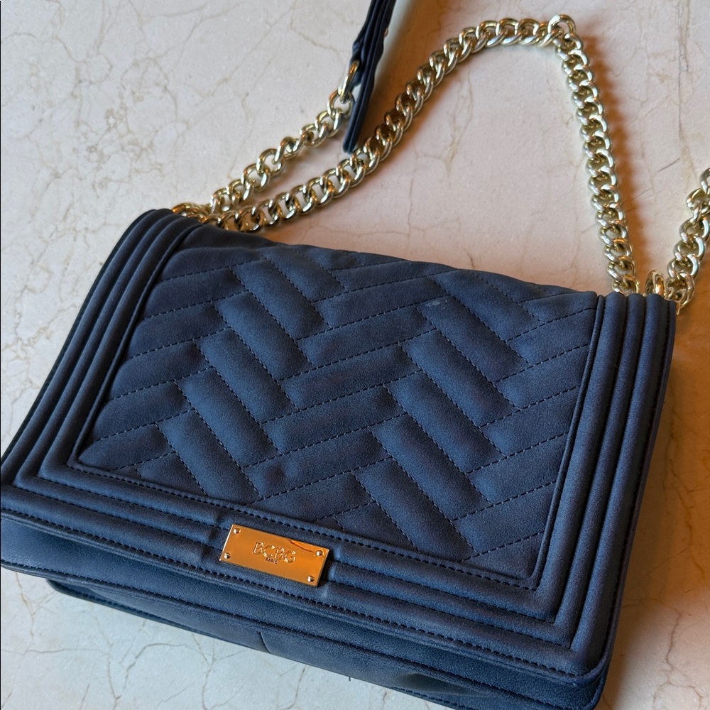 Elegant Black Quilted Shoulder Bag